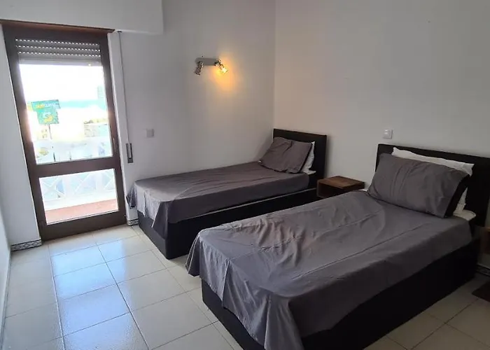 402 - Oura - 2 Bedroomed - Sea View アパート アルブフェイラ