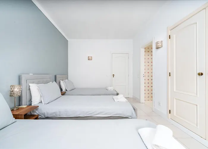 402 - Oura - 2 Bedroomed - Sea View アルブフェイラ